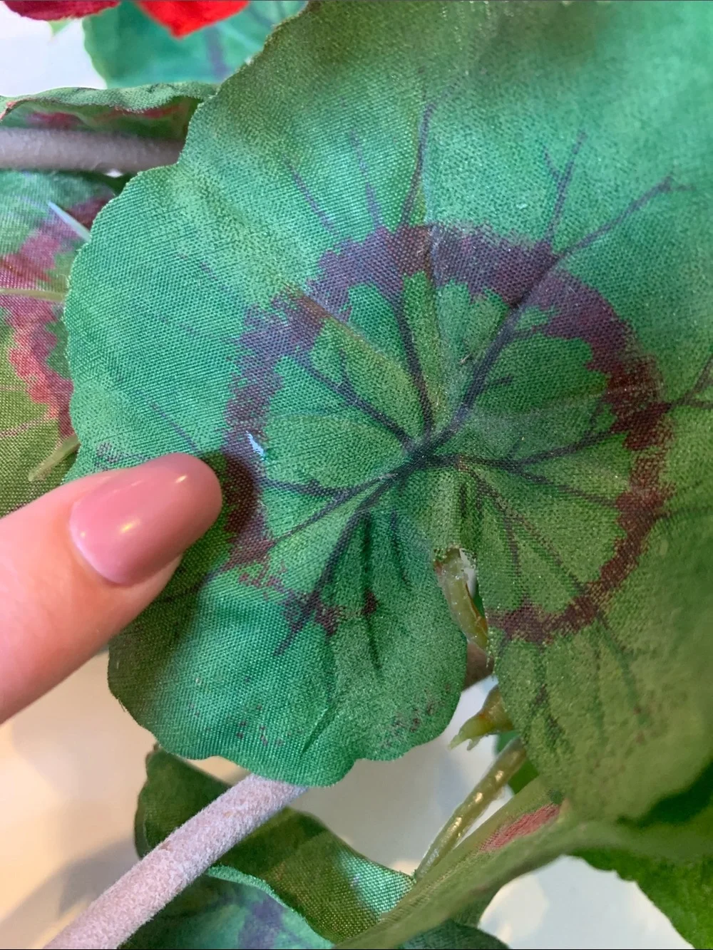 Red Geranium Artificial Flowers On Bendable Wire Floral Stem